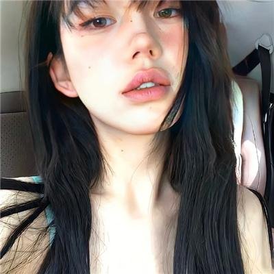游艇藏春
