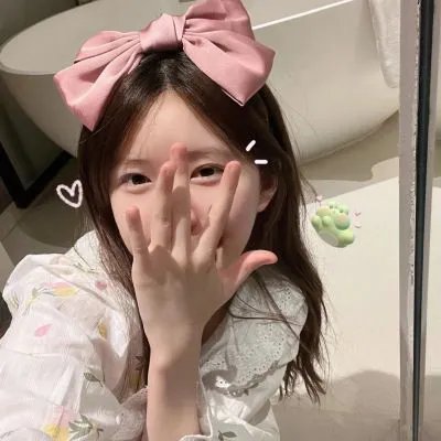 女跳水队员